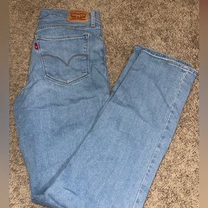 Light wash Levi High Rise Straight Jeans